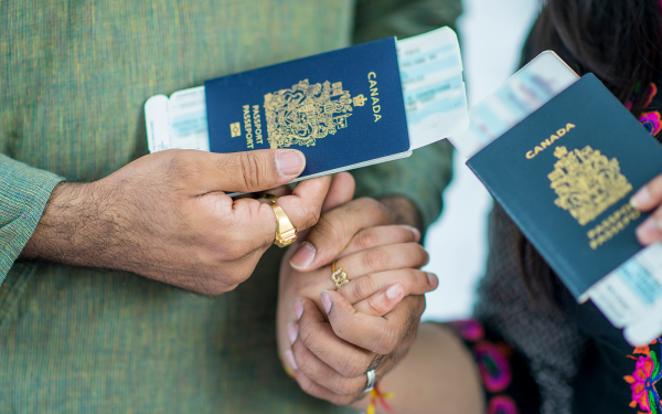 The internet opens doors for new Canadians