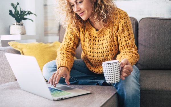 8 tips for choosing a domain name [FREE guide]
