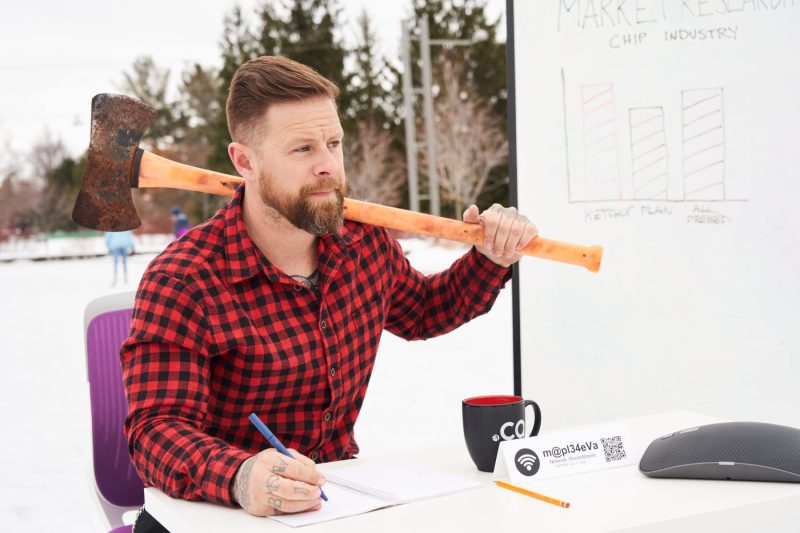 Lumberjack ponders quarterly numbers